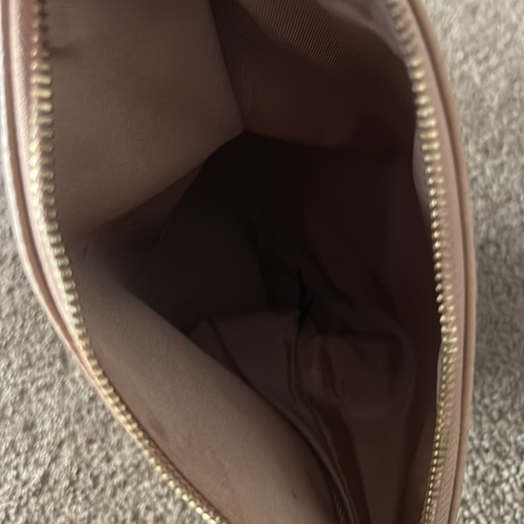 Express Clutch Purses - Picture 8 of 14